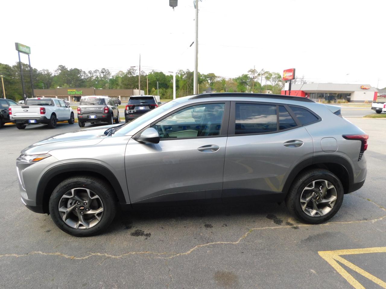 Chevrolet Trax FWD 4dr LT 2026