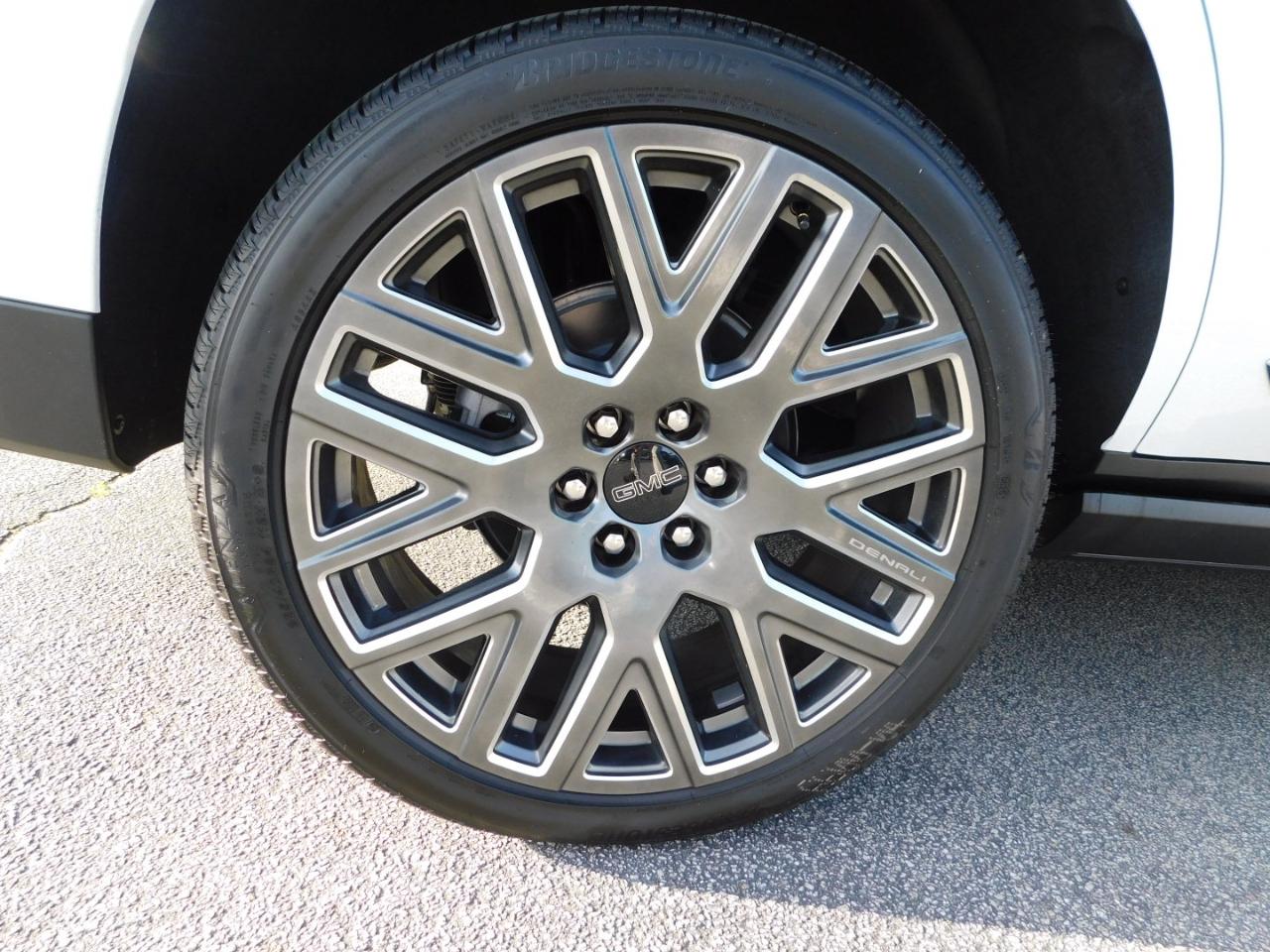 GMC Yukon 4WD 4dr Denali Ultimate 2026