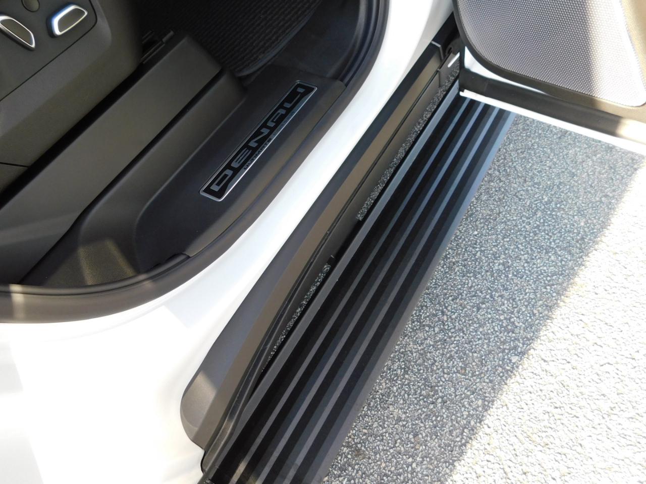 GMC Yukon 4WD 4dr Denali Ultimate 2026