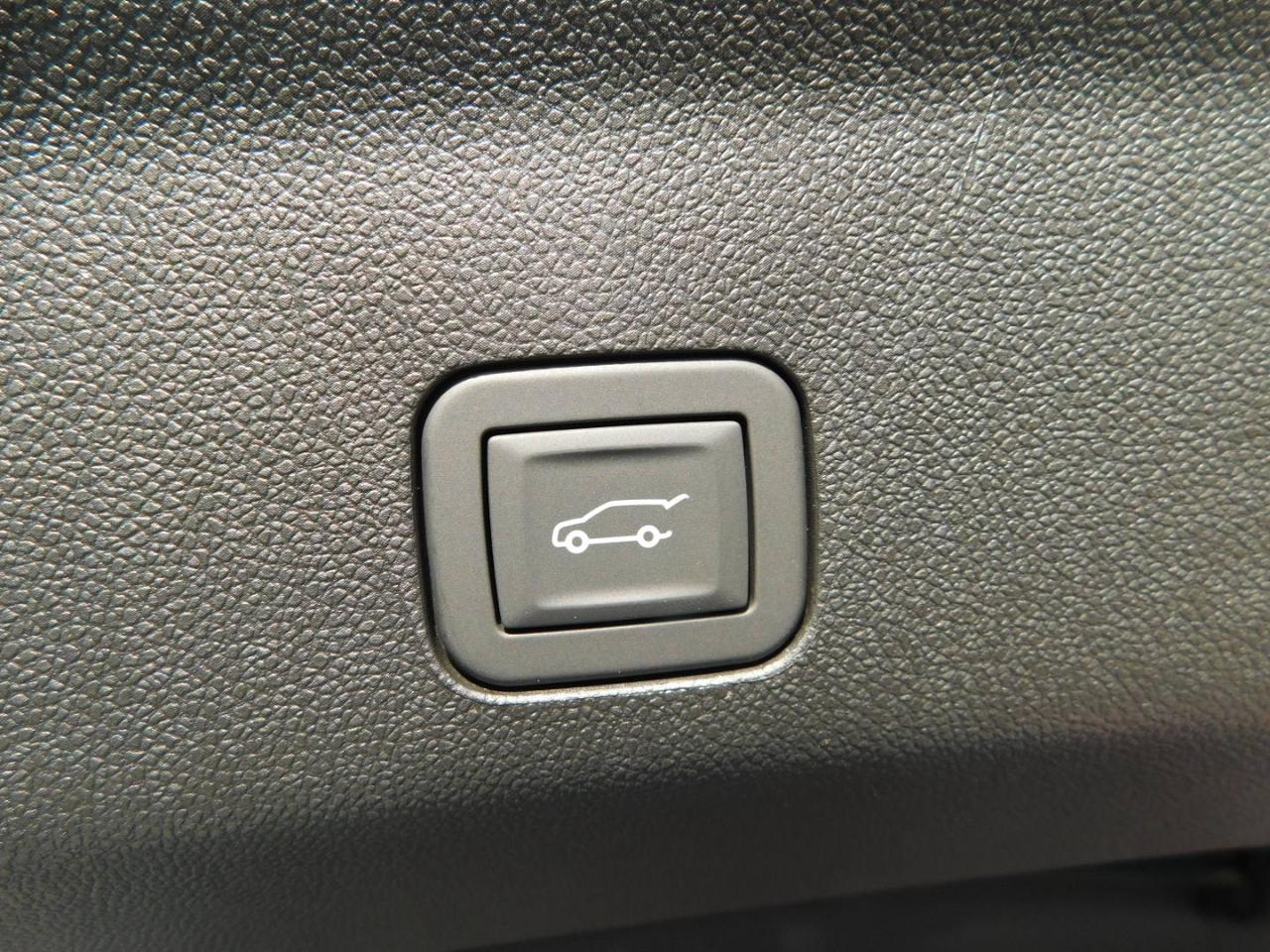 GMC Yukon 4WD 4dr Denali Ultimate 2026