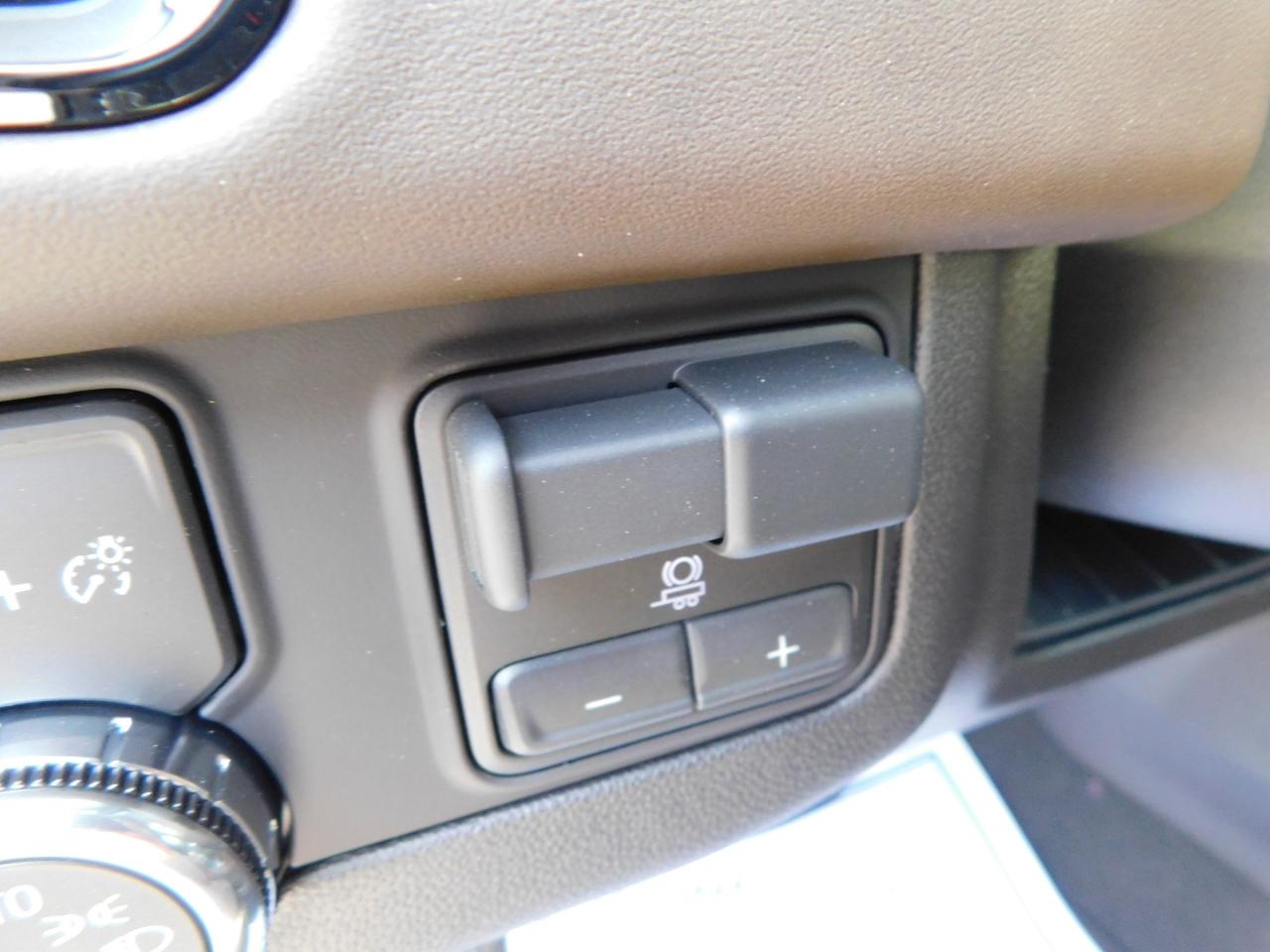 GMC Yukon 4WD 4dr Denali Ultimate 2026