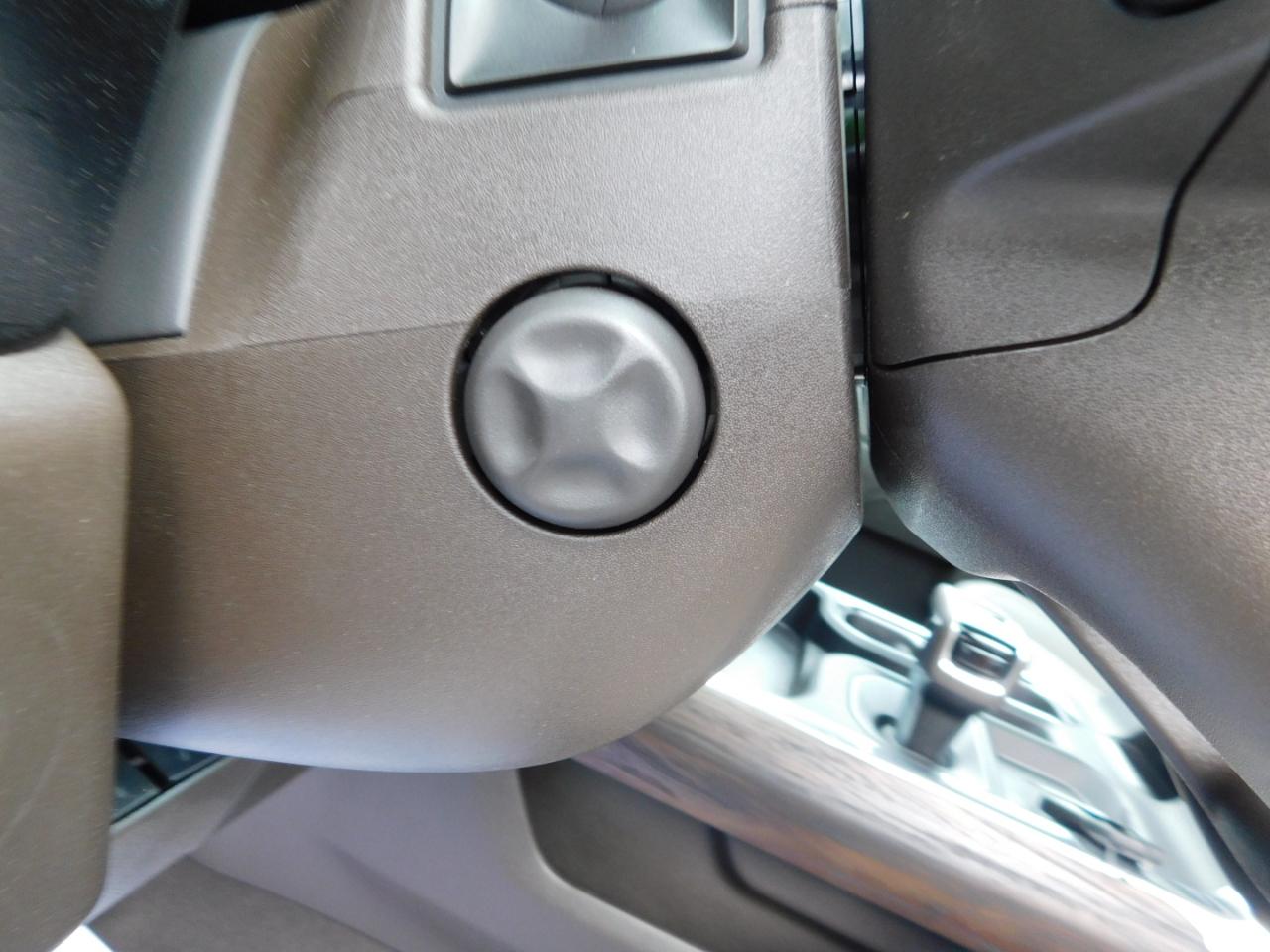GMC Sierra 1500 4WD Crew Cab 147" SLT 2026