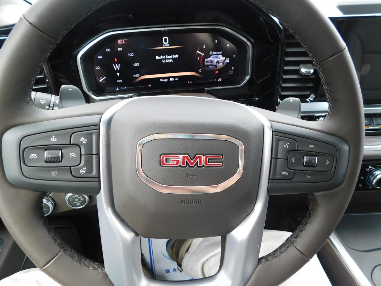 GMC Sierra 1500 4WD Crew Cab 147" SLT 2026