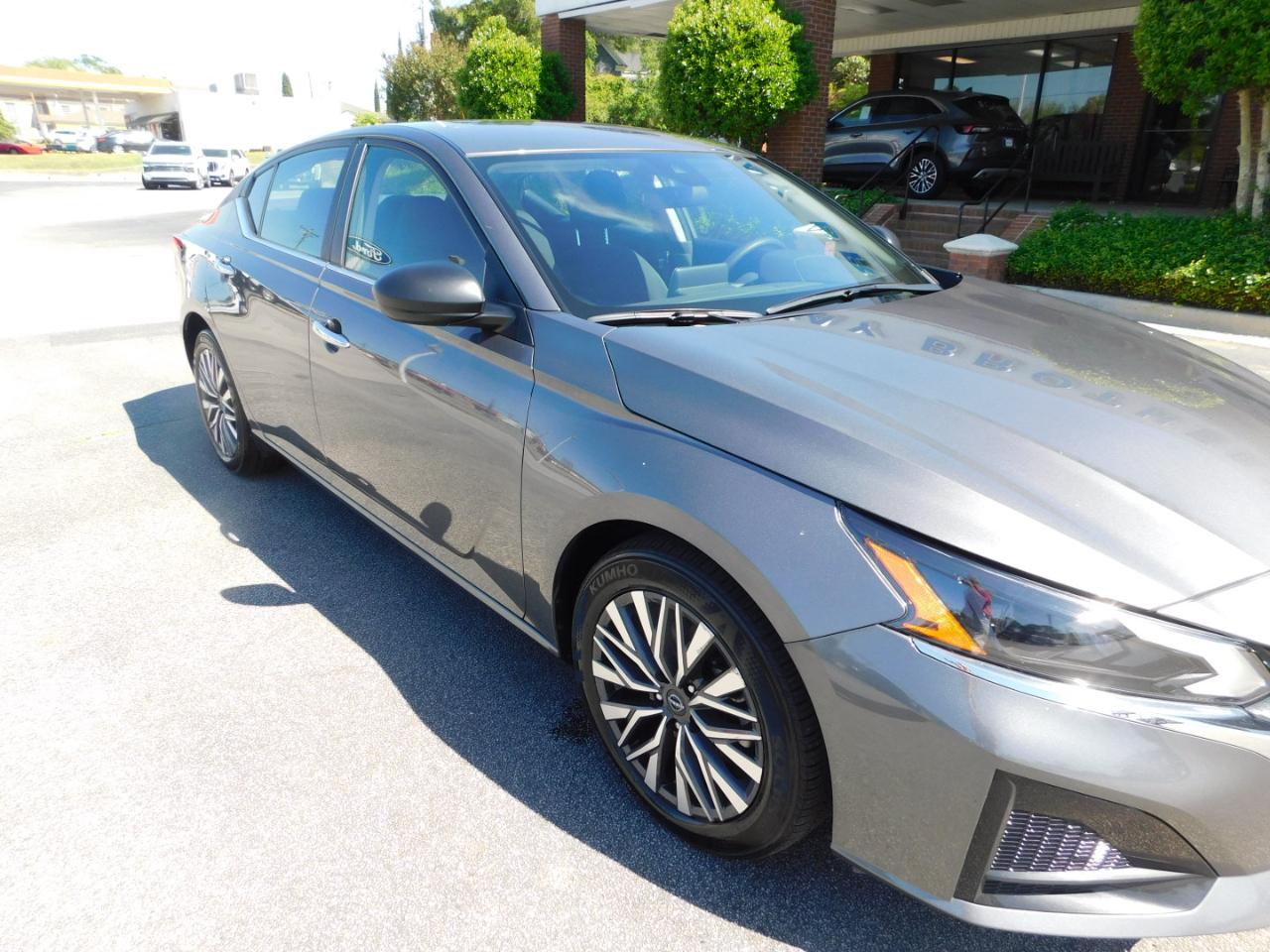 Nissan Altima SV FWD 2025