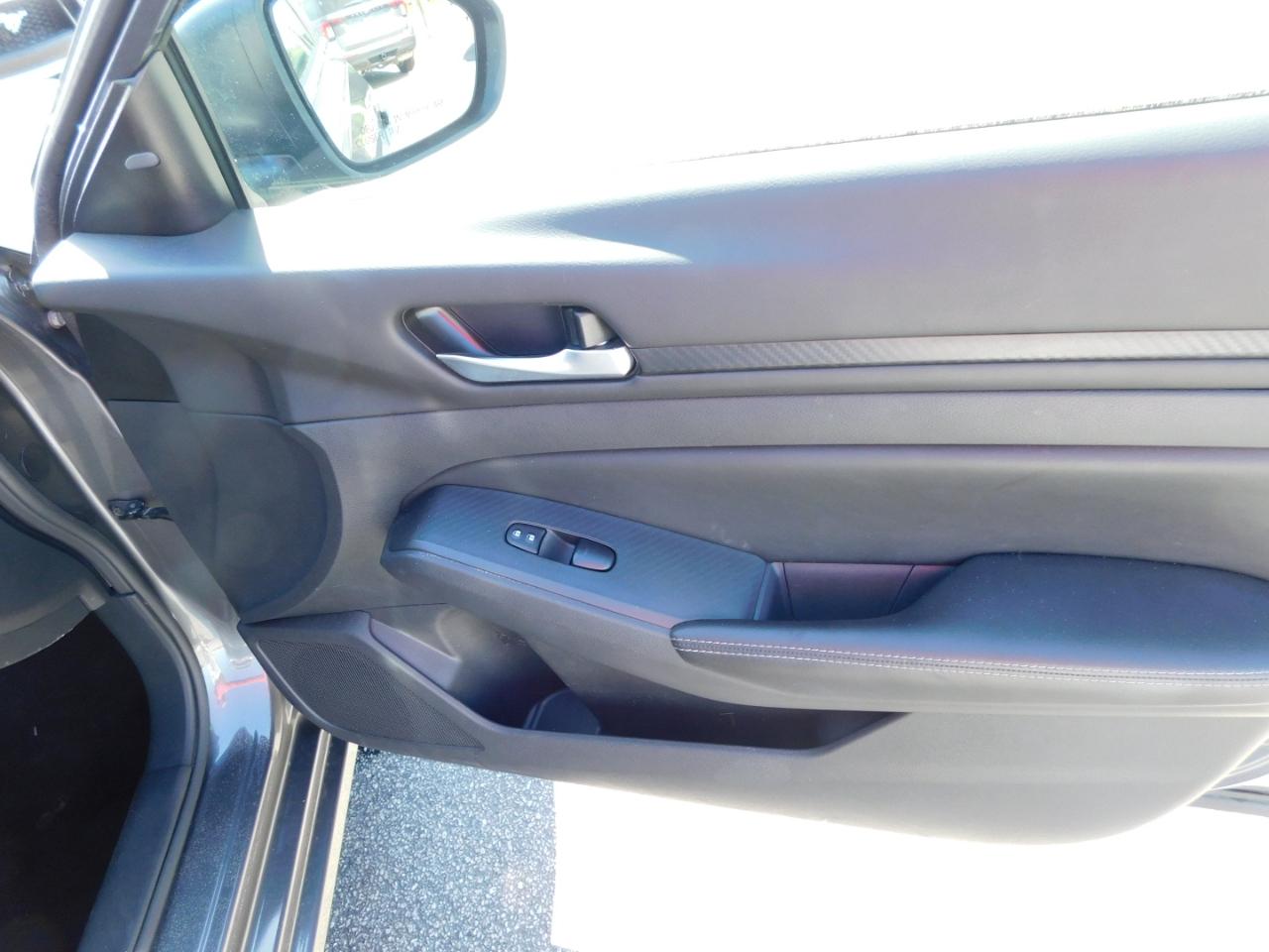 Nissan Altima SV FWD 2025