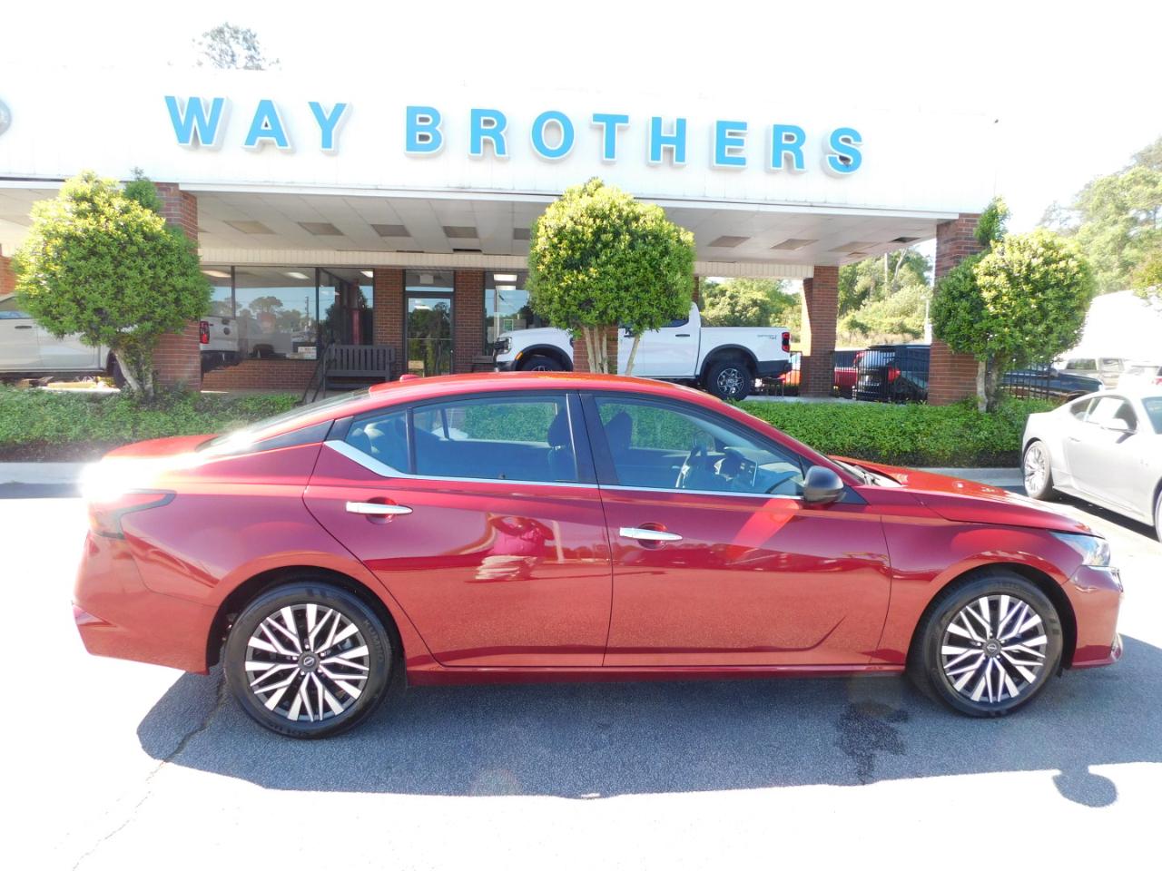 2025 Nissan Altima SV FWD