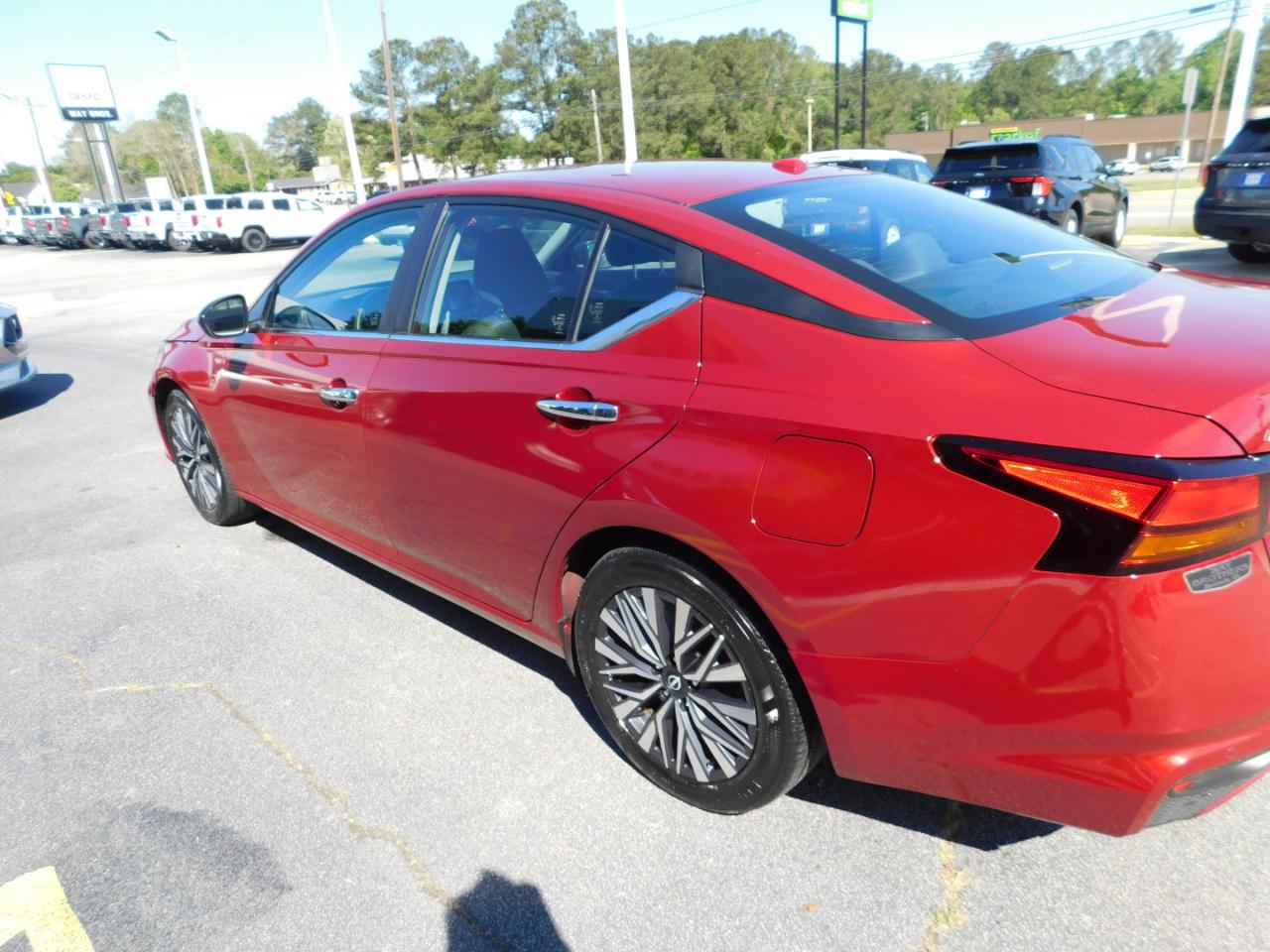 Nissan Altima SV FWD 2025