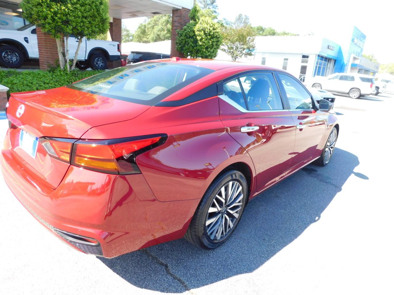 Nissan Altima SV FWD 2025
