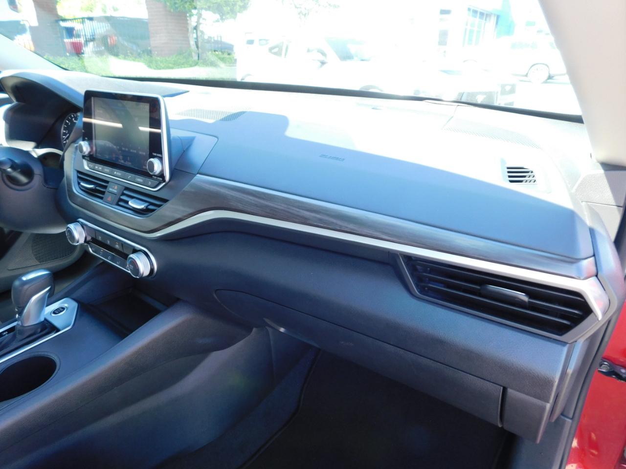 Nissan Altima SV FWD 2025