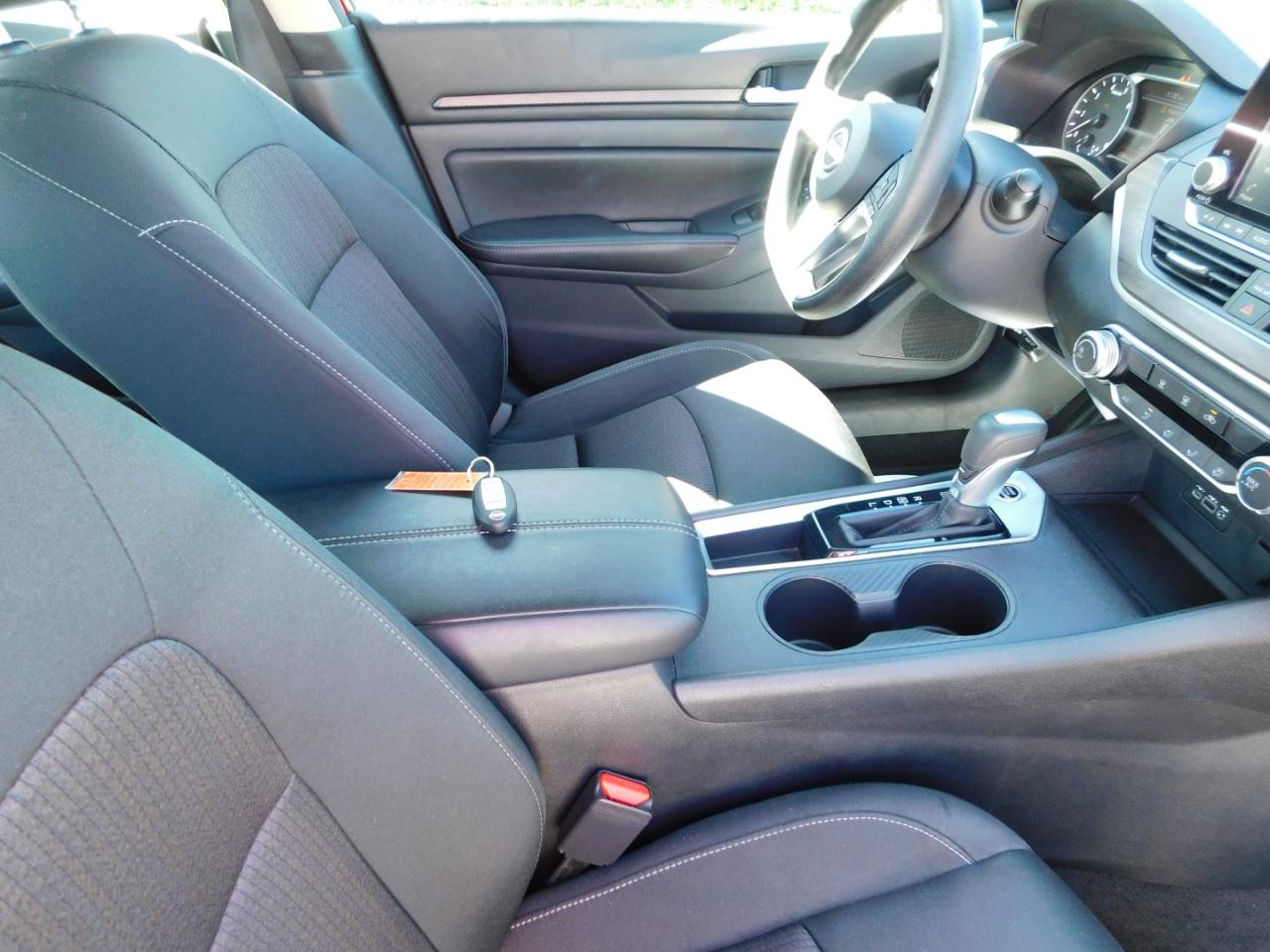 Nissan Altima SV FWD 2025