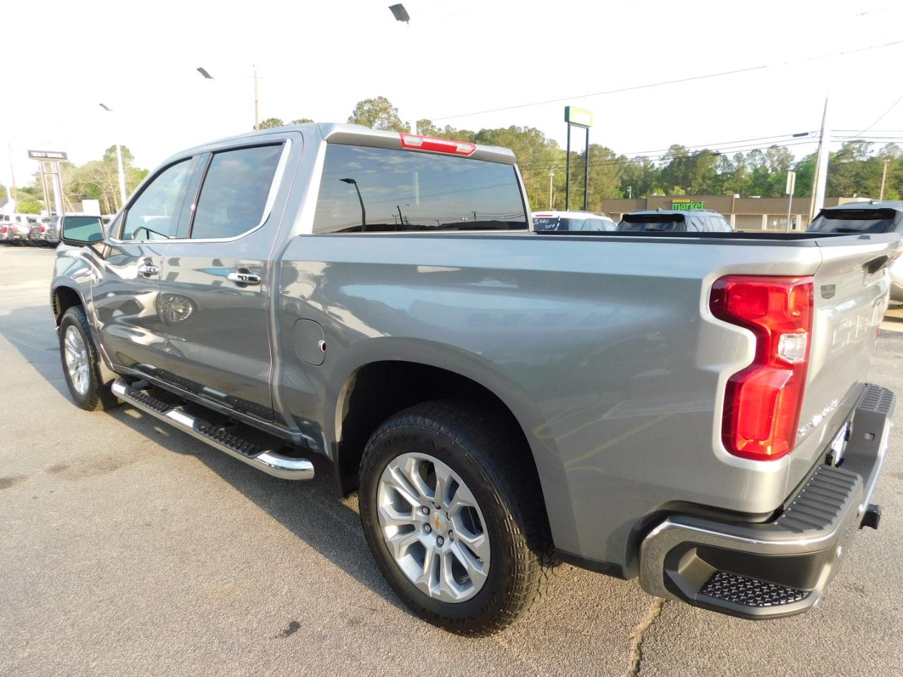 Chevrolet Silverado 1500 4WD Crew Cab 147" LTZ 2026