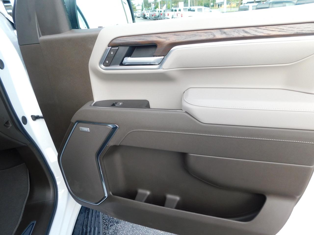 GMC Sierra 1500 4WD Crew Cab 147" SLT 2026