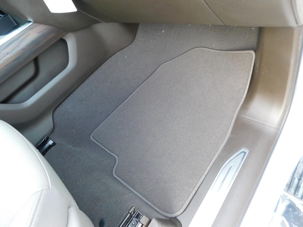 GMC Sierra 1500 4WD Crew Cab 147" SLT 2026