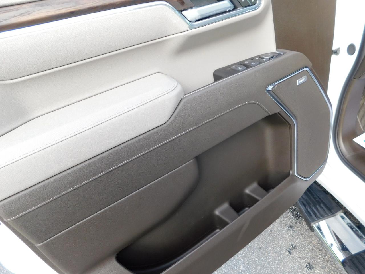 GMC Sierra 1500 4WD Crew Cab 147" SLT 2026