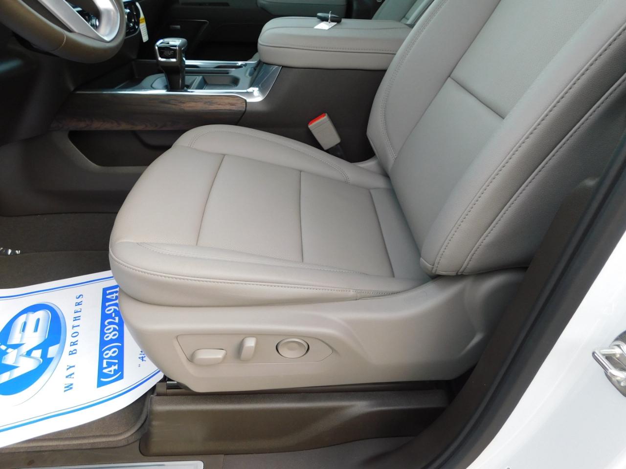 GMC Sierra 1500 4WD Crew Cab 147" SLT 2026