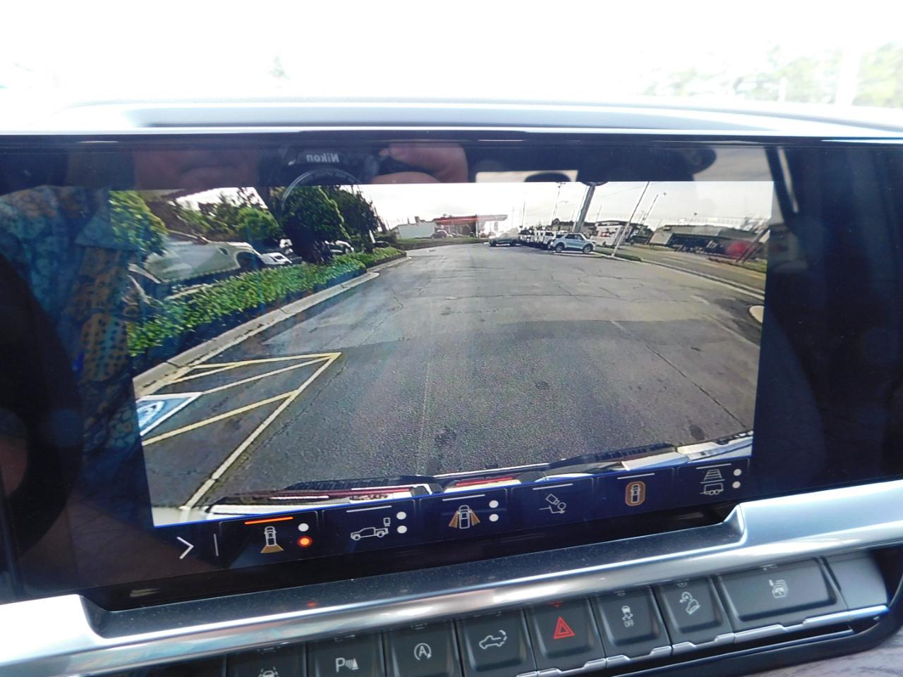 GMC Sierra 1500 4WD Crew Cab 147" SLT 2026