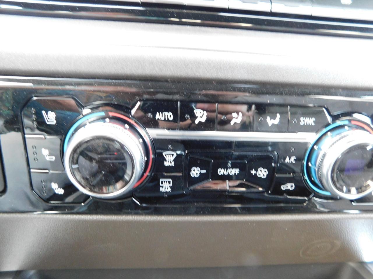 GMC Sierra 1500 4WD Crew Cab 147" SLT 2026