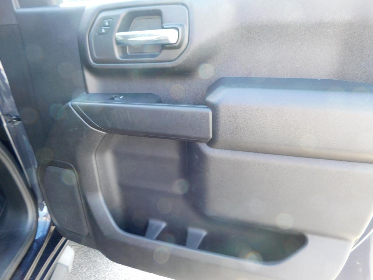 Chevrolet Silverado 2500HD 4WD Crew Cab 159" Custom 2024