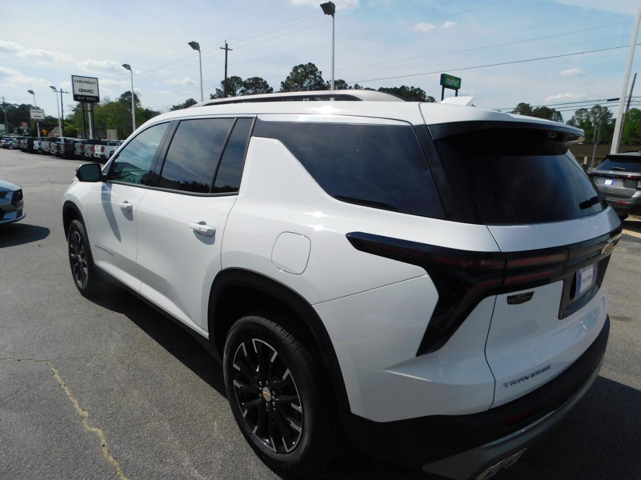 Chevrolet Traverse FWD 4dr LT w/1LT 2026