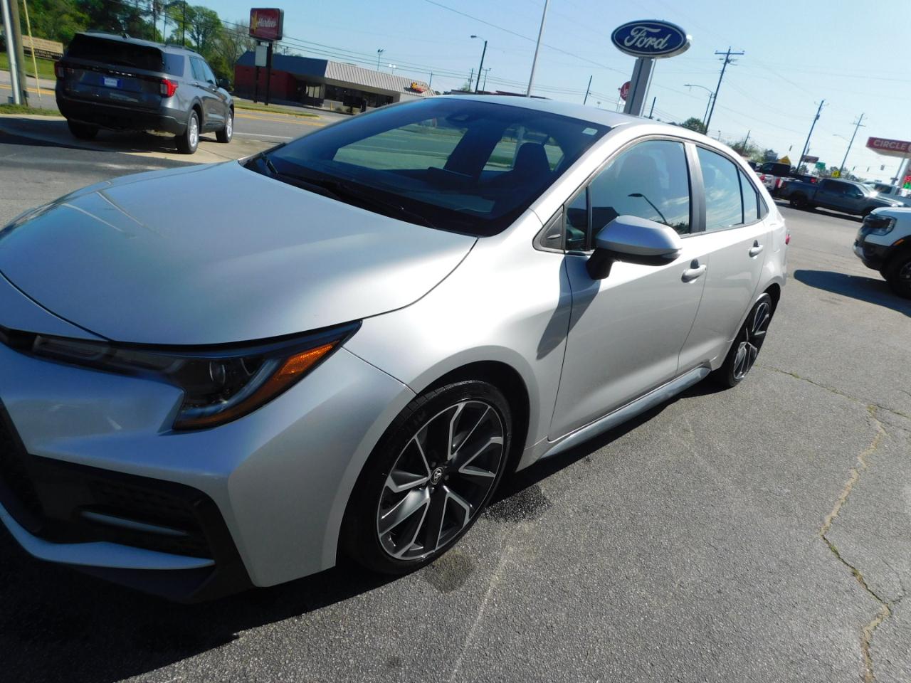 Toyota Corolla SE CVT 2022