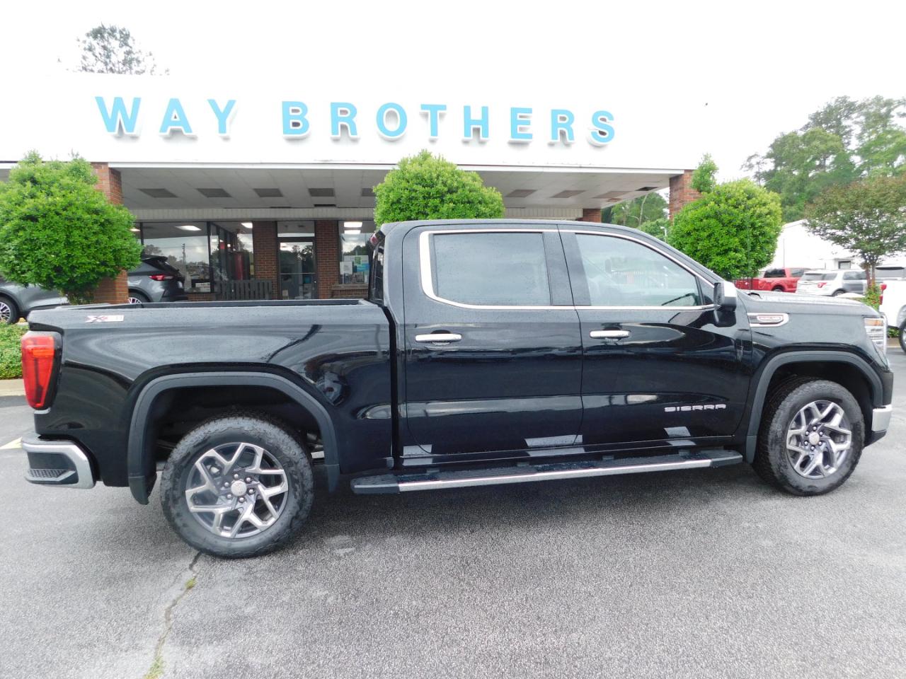 2026 GMC Sierra 1500 4WD CREW CAB 147" SLT