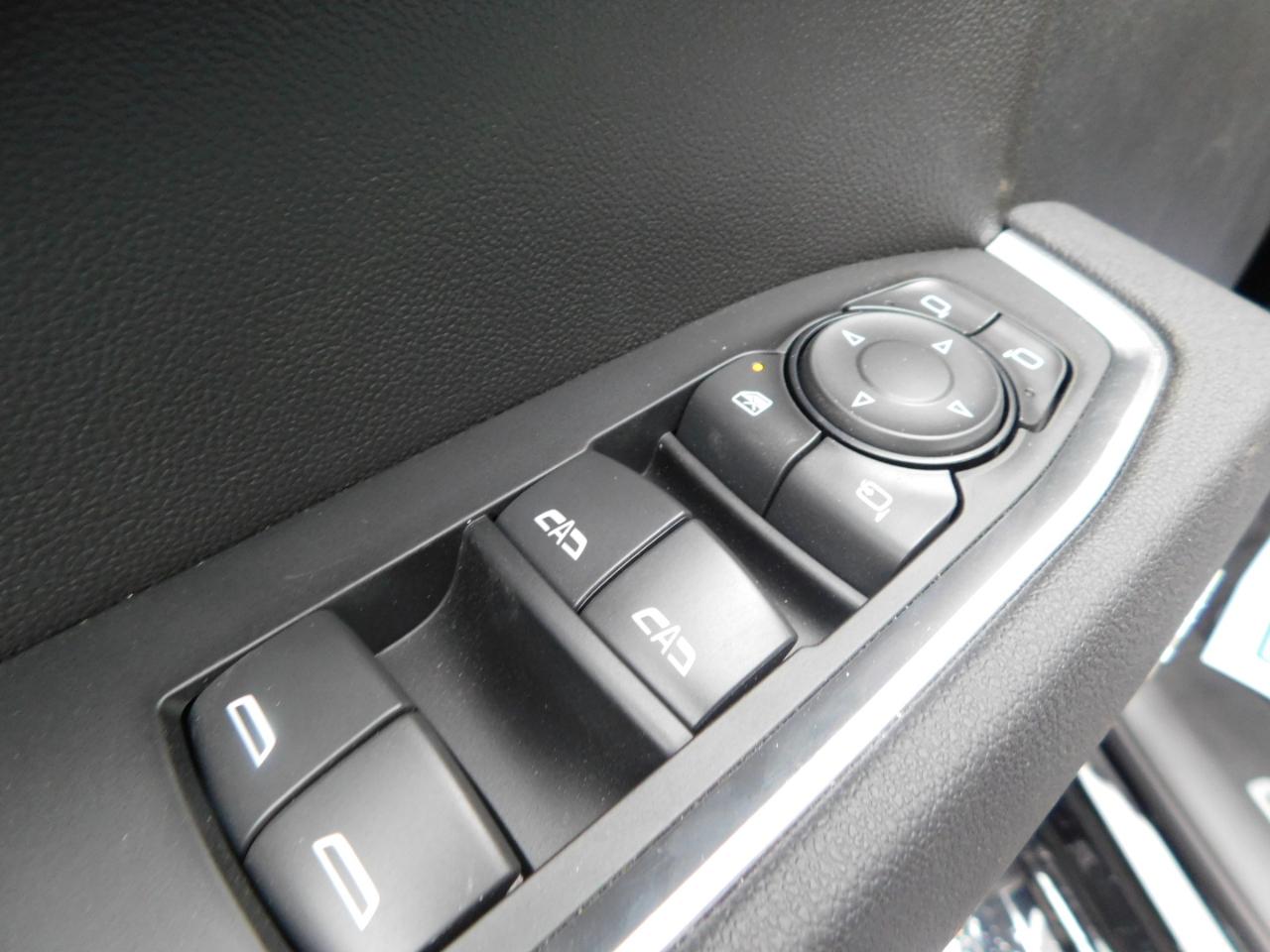 GMC Sierra 1500 4WD Crew Cab 147" SLT 2026