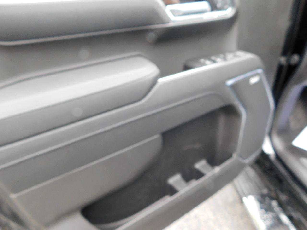 GMC Sierra 1500 4WD Crew Cab 147" SLT 2026