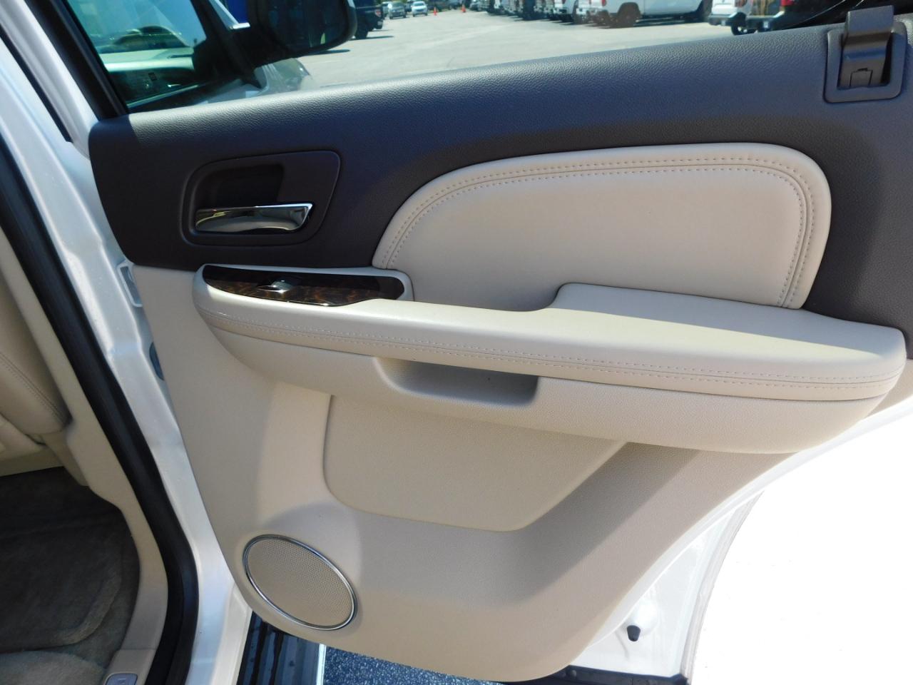 GMC Yukon 2WD 4dr Denali 2014