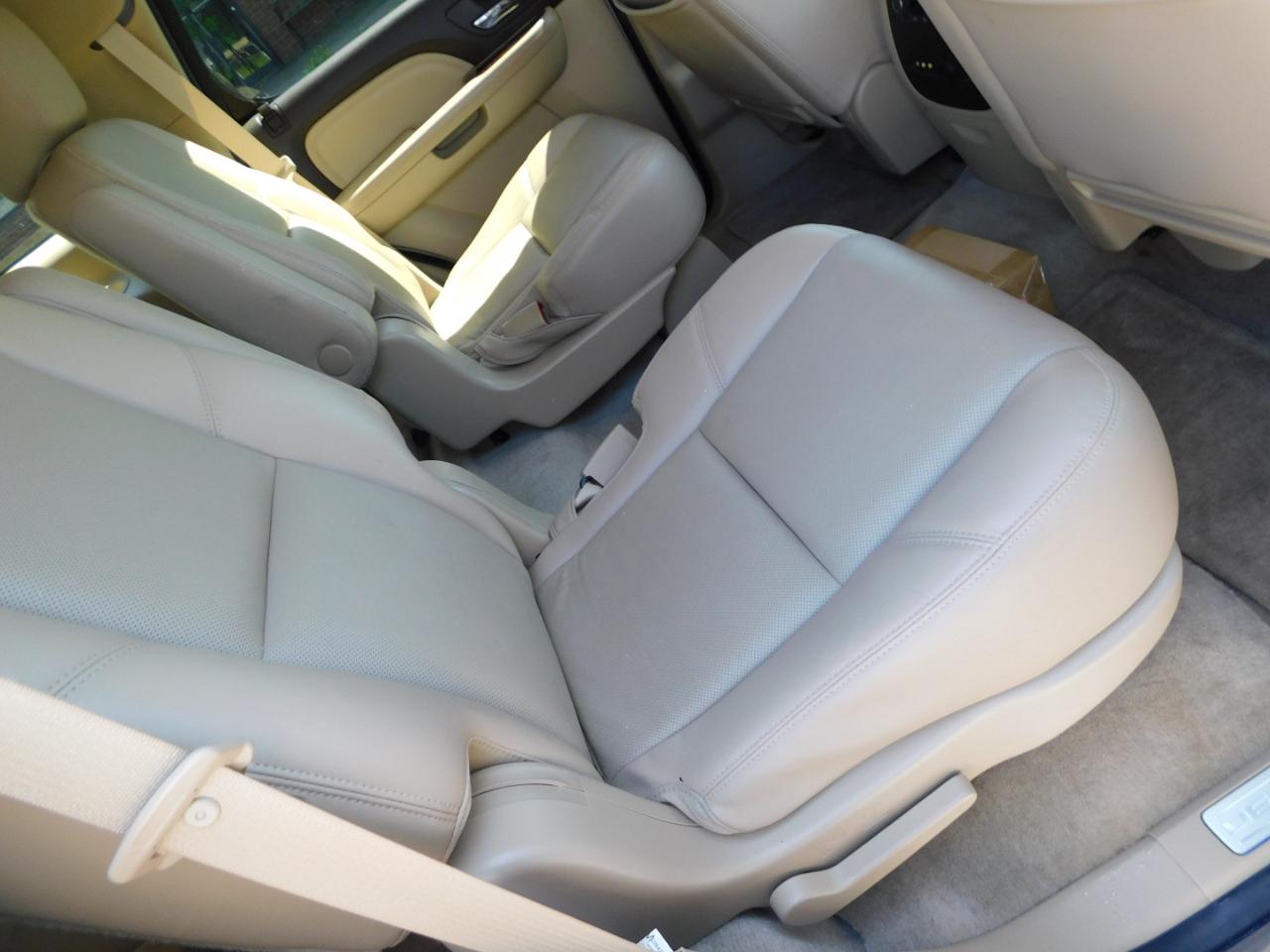 GMC Yukon 2WD 4dr Denali 2014