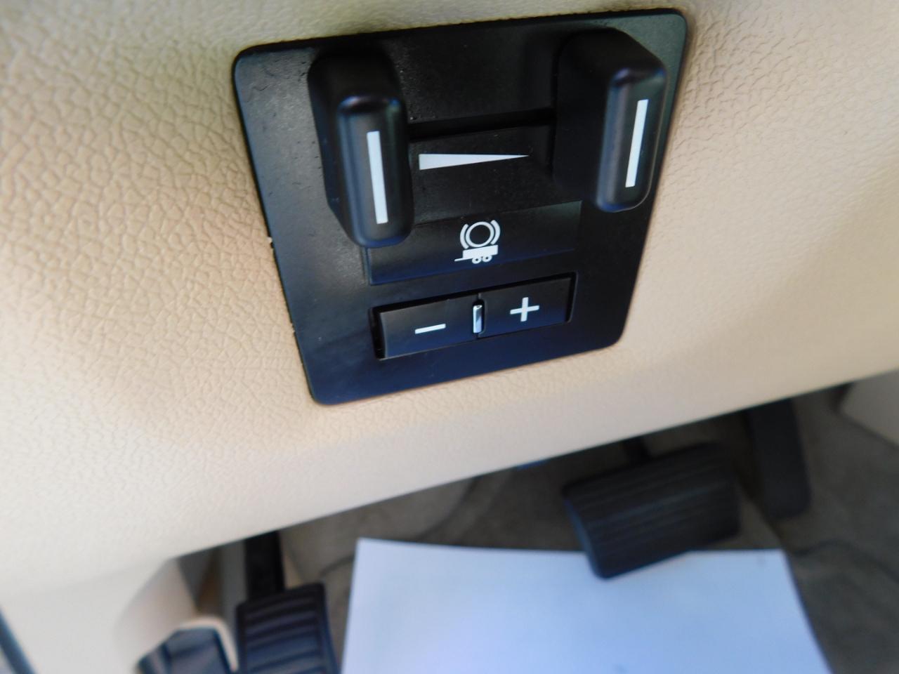 GMC Yukon 2WD 4dr Denali 2014