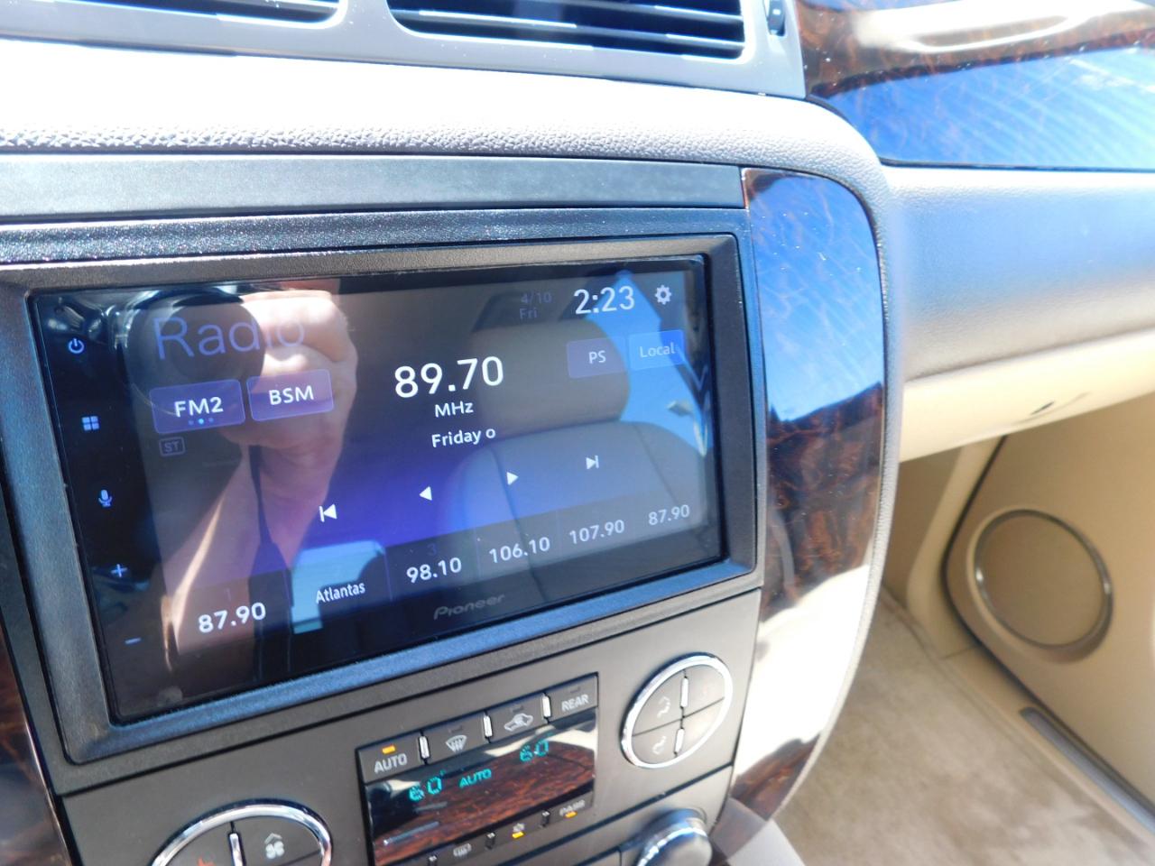 GMC Yukon 2WD 4dr Denali 2014