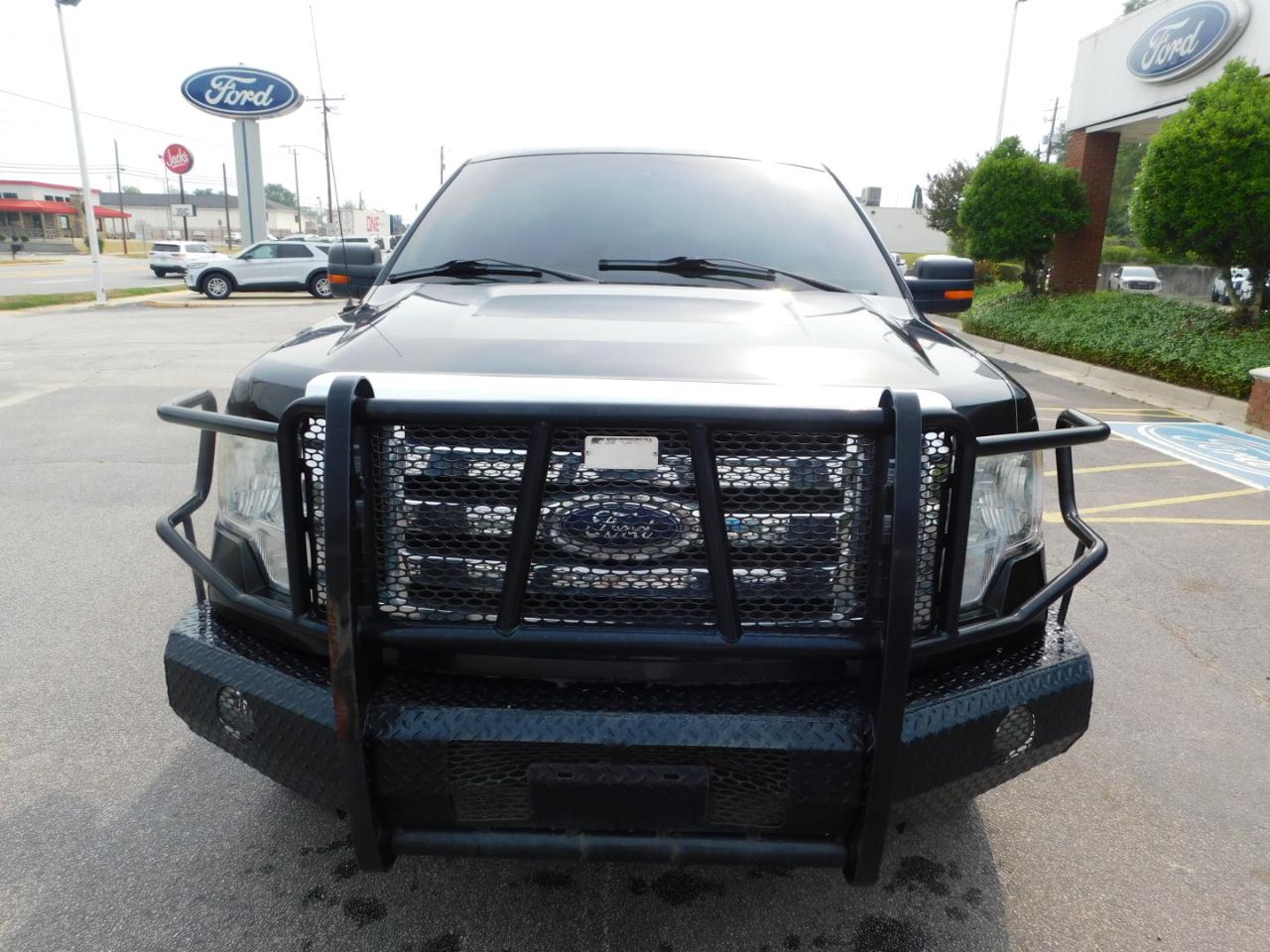 Ford F-150 4WD SuperCrew 145" XLT 2010