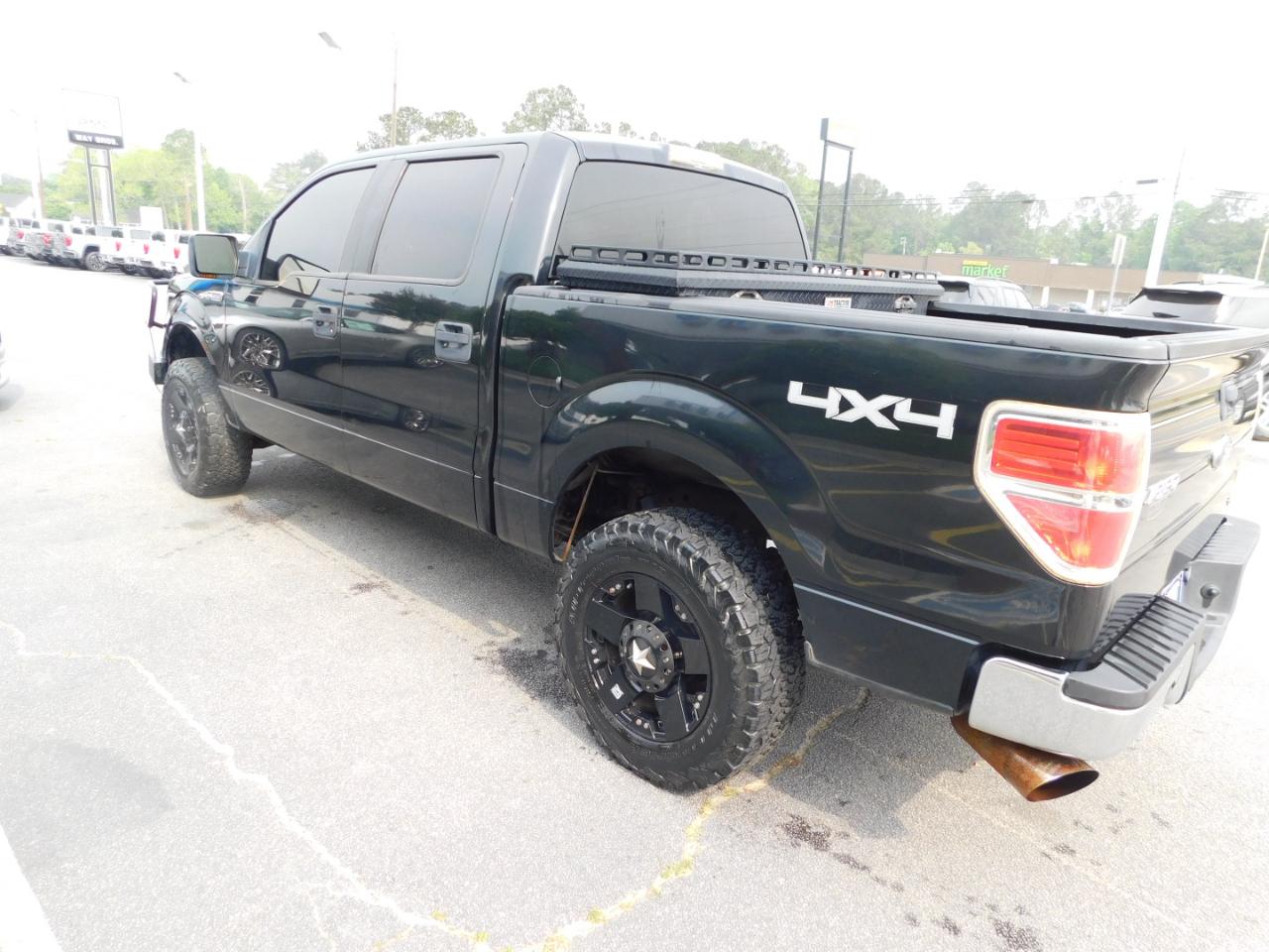 Ford F-150 4WD SuperCrew 145" XLT 2010