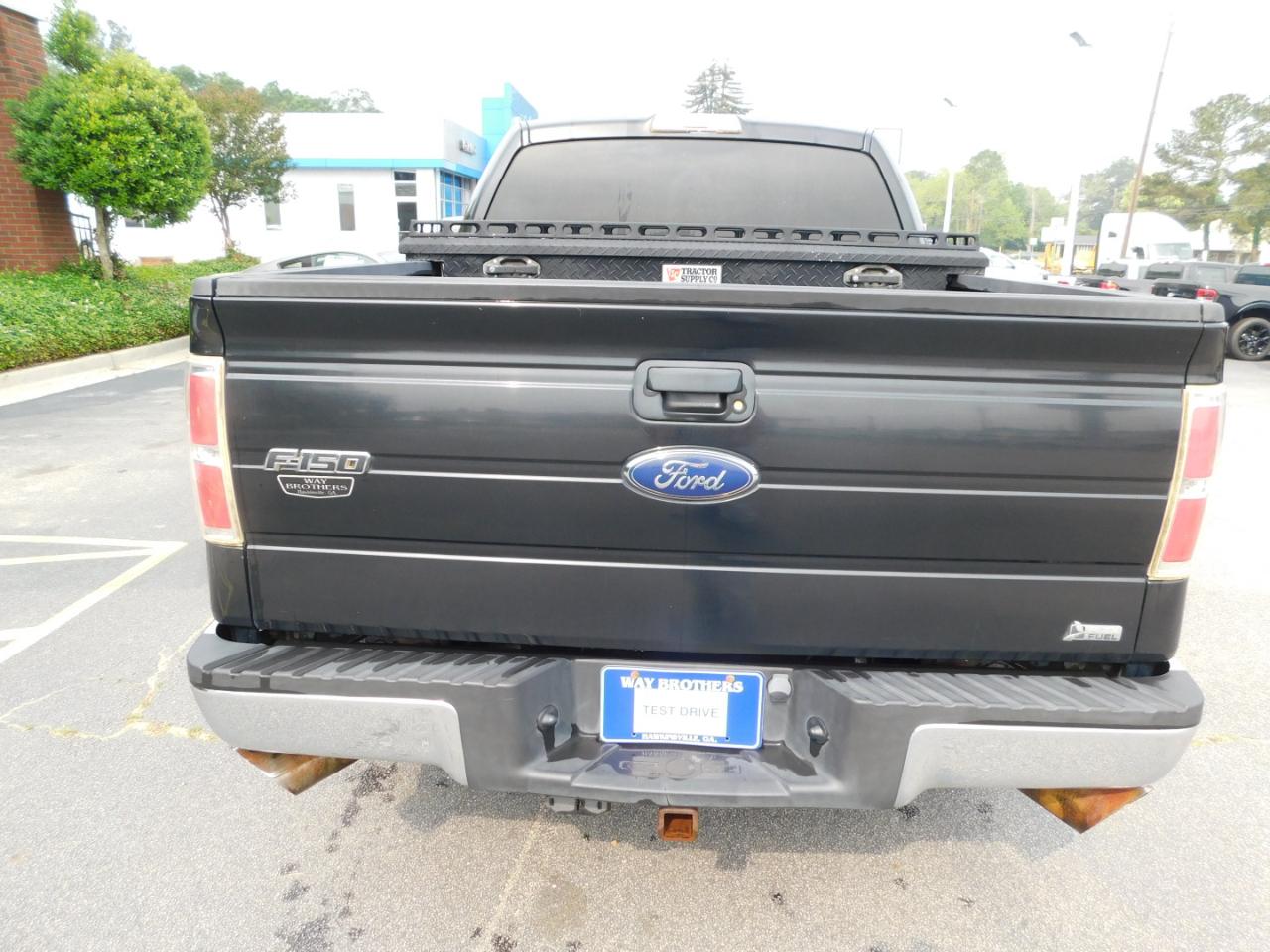 Ford F-150 4WD SuperCrew 145" XLT 2010