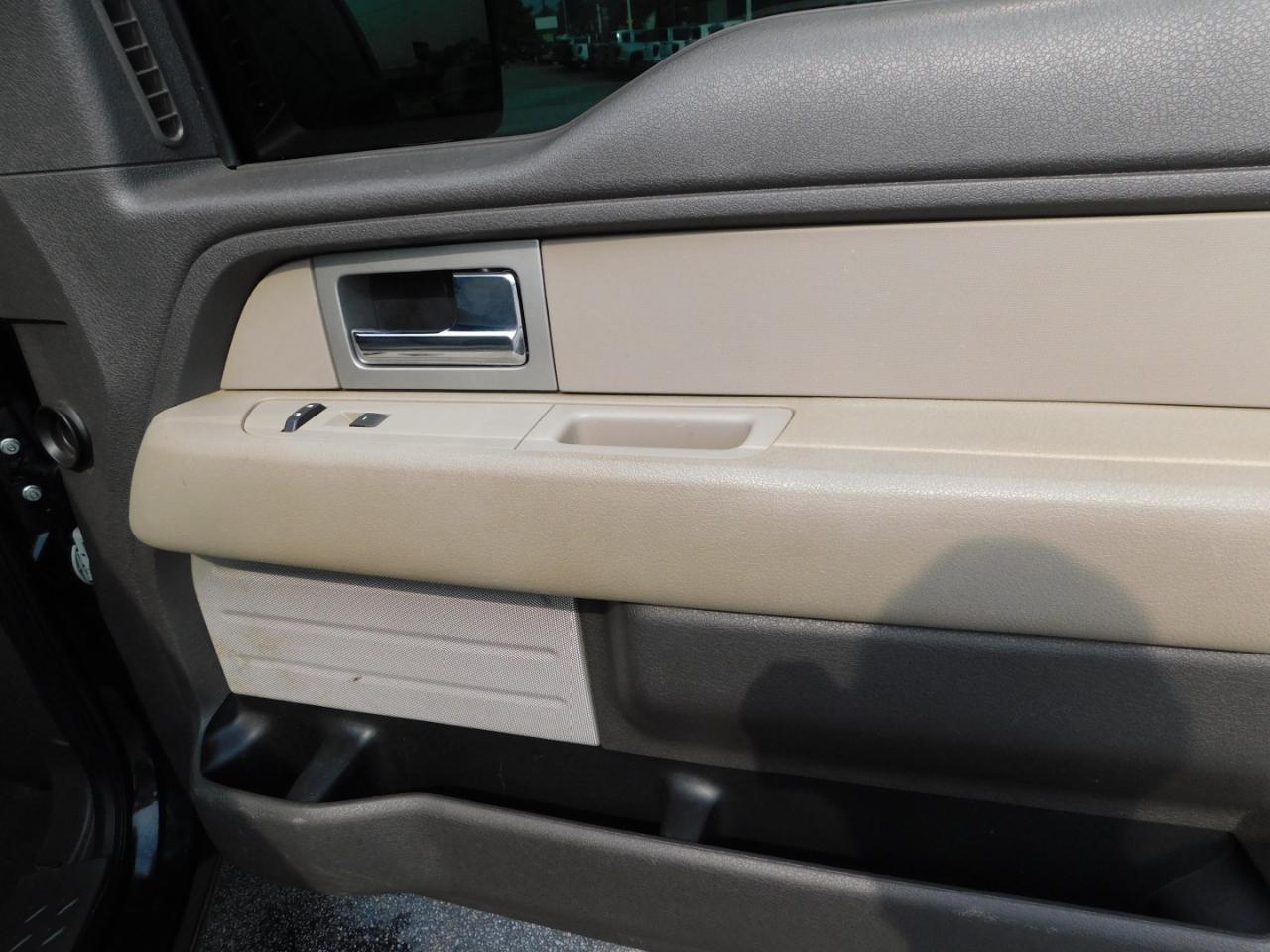 Ford F-150 4WD SuperCrew 145" XLT 2010