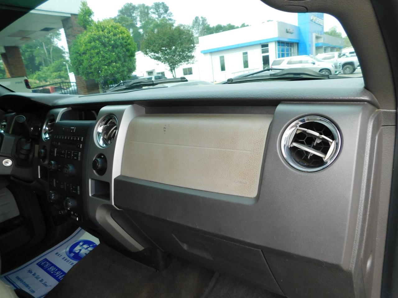 Ford F-150 4WD SuperCrew 145" XLT 2010