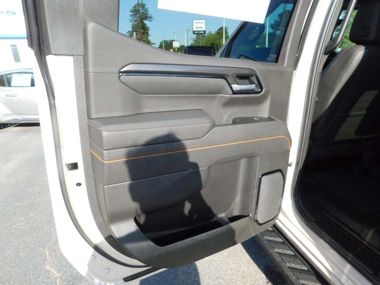 GMC Sierra 1500 4WD Crew Cab 147" AT4 2026