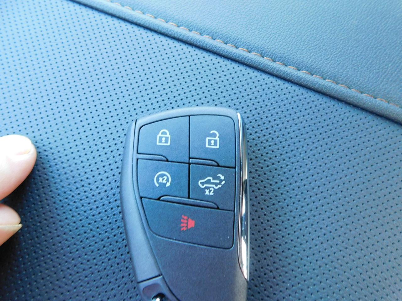 GMC Sierra 1500 4WD Crew Cab 147" AT4 2026