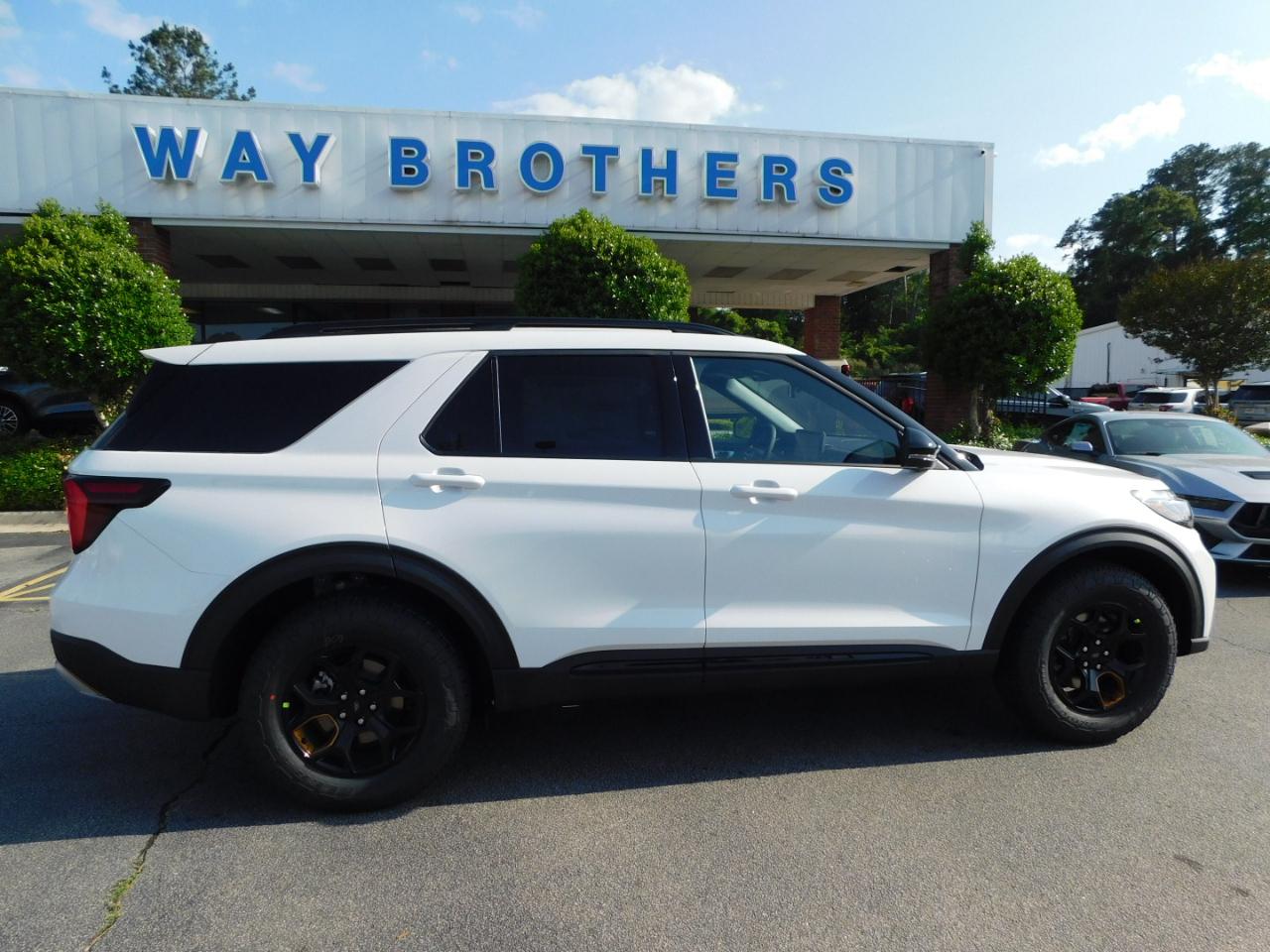 2026 Ford Explorer TREMOR 4WD