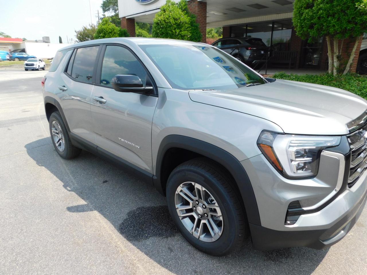GMC Terrain FWD 4dr Elevation 2026