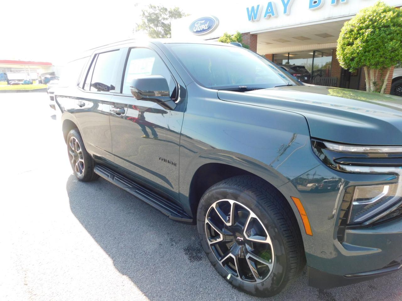 Chevrolet Tahoe 2WD 4dr RST 2026