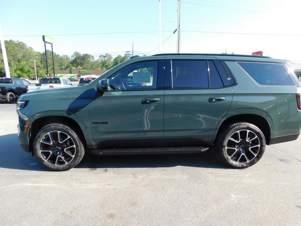 Chevrolet Tahoe 2WD 4dr RST 2026