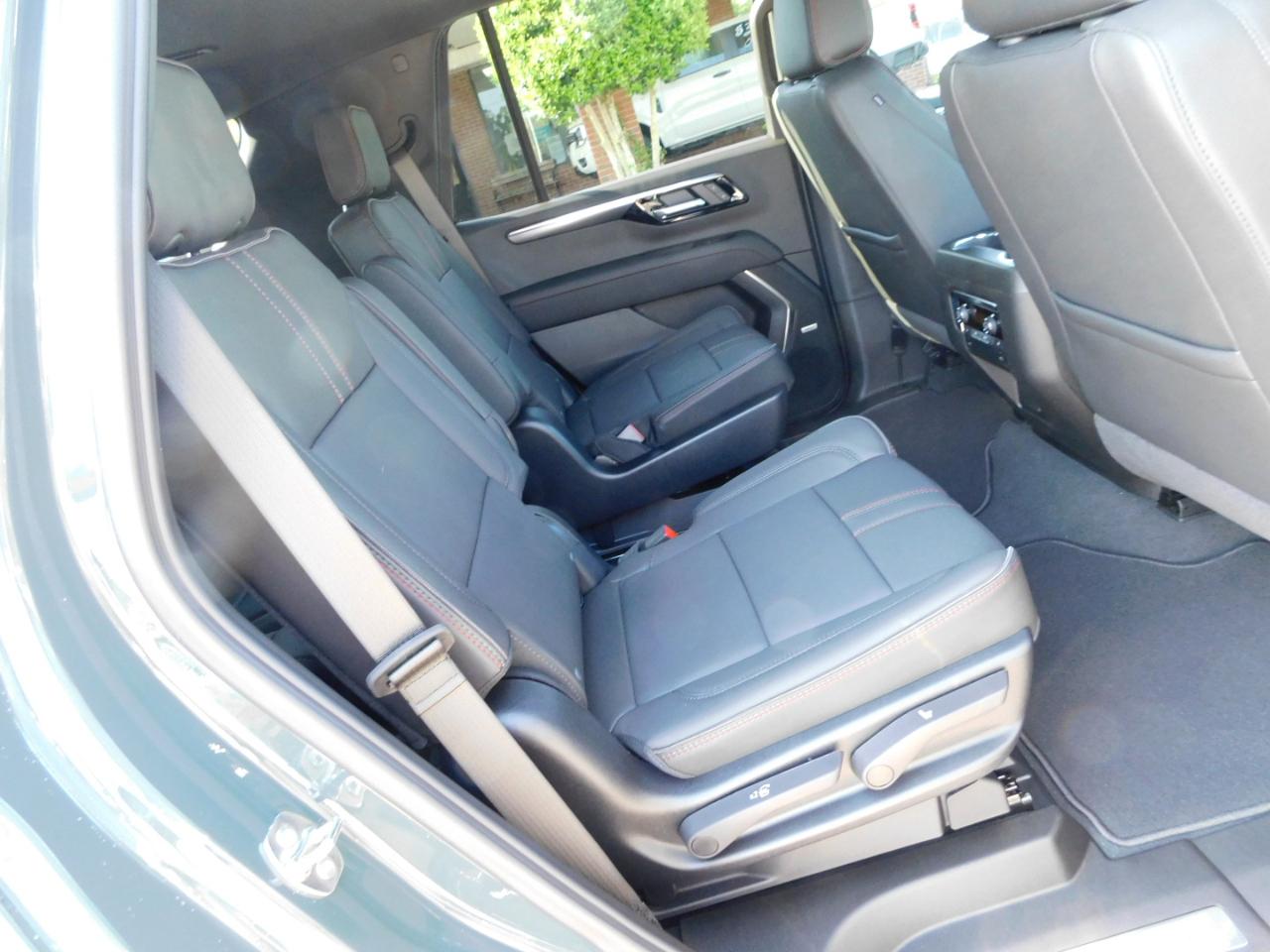 Chevrolet Tahoe 2WD 4dr RST 2026