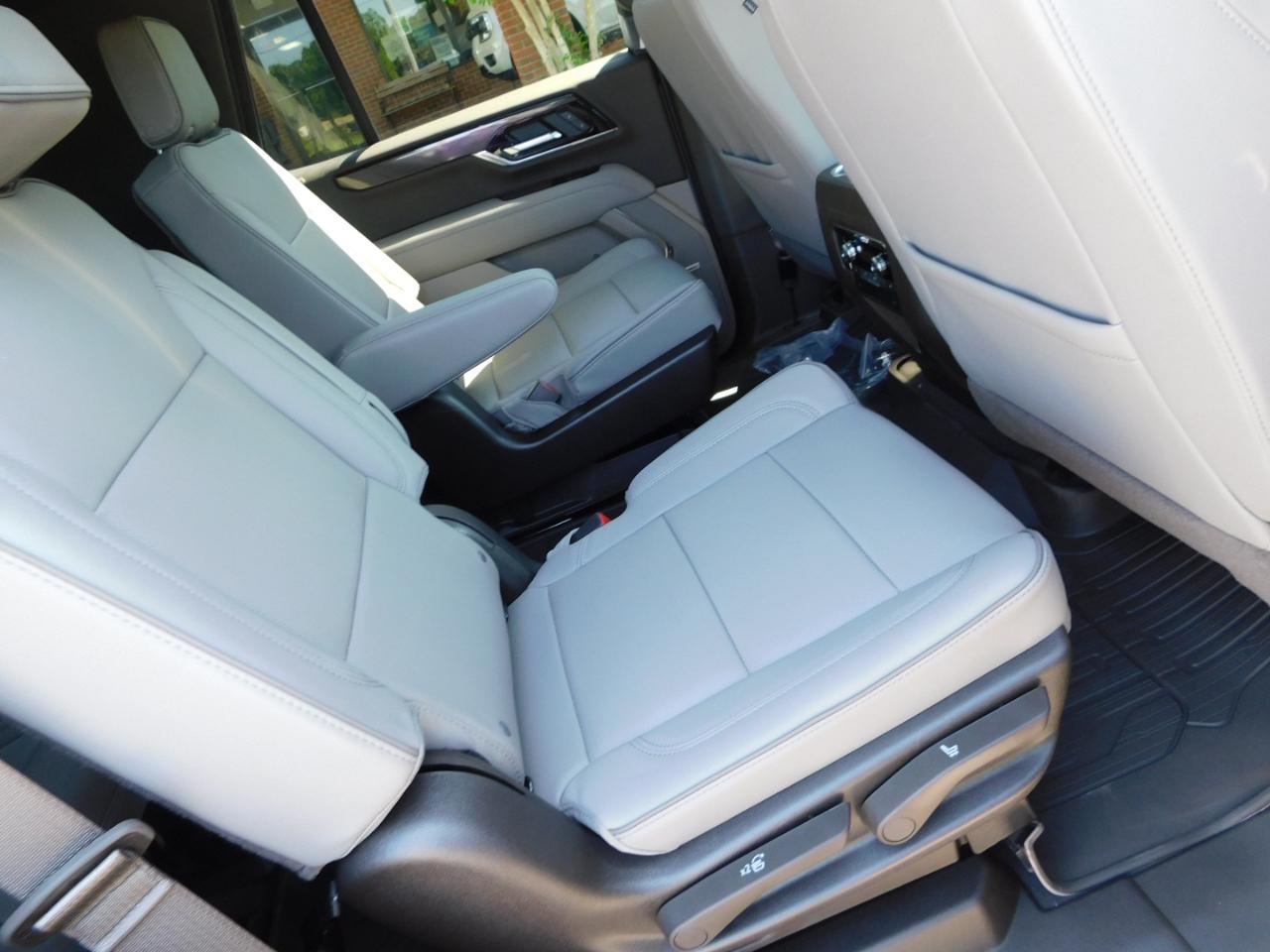 GMC Yukon 2WD 4dr Elevation 2026