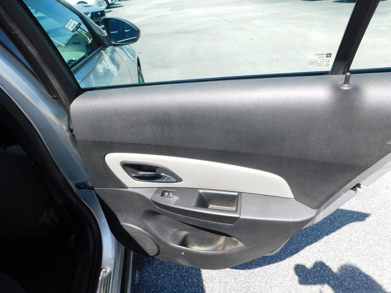 Chevrolet Cruze 4dr Sdn Man LS 2013