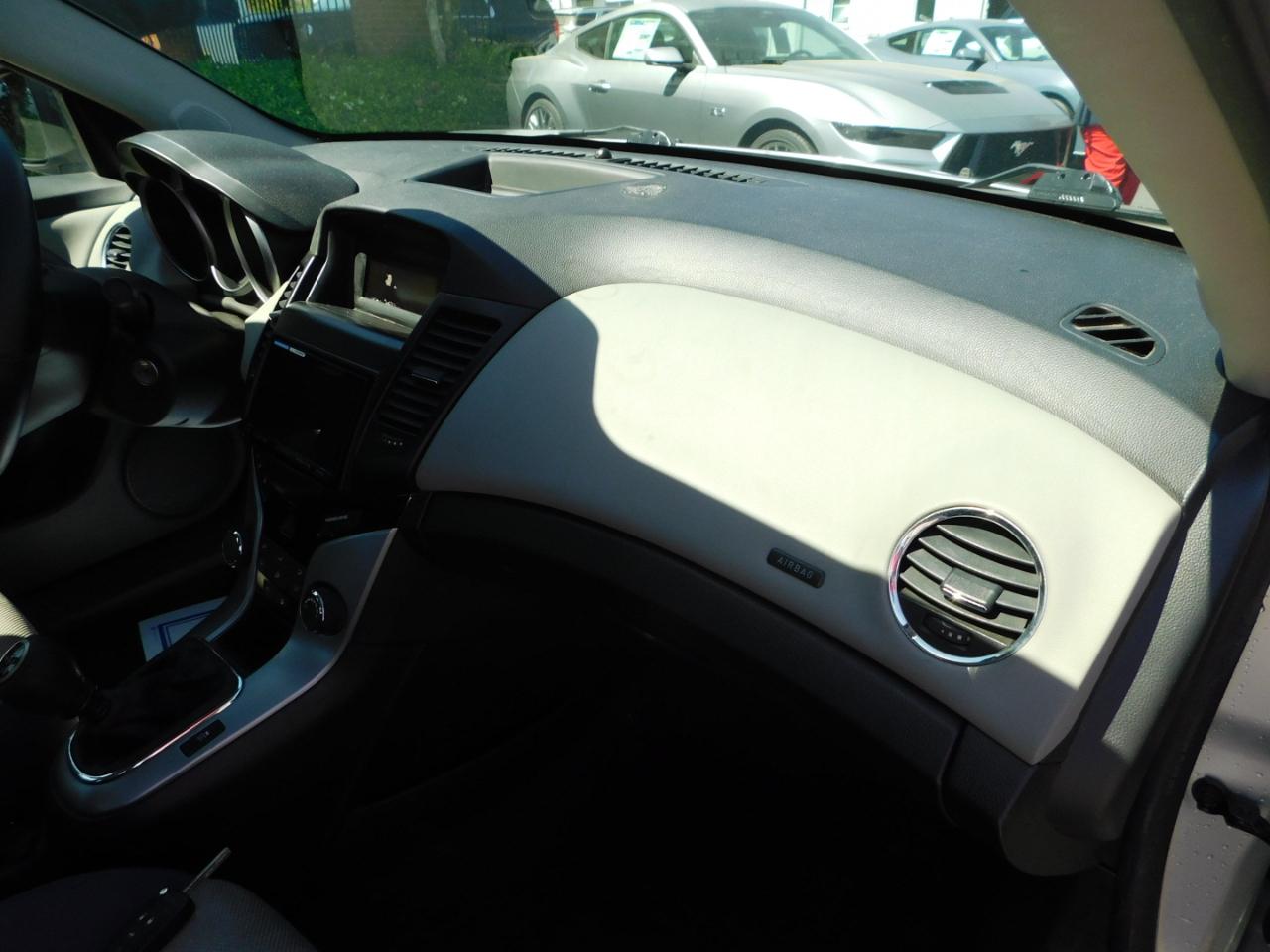 Chevrolet Cruze 4dr Sdn Man LS 2013