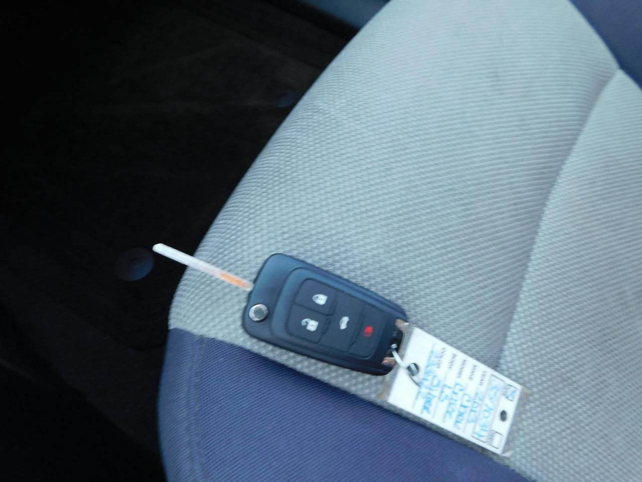 Chevrolet Cruze 4dr Sdn Man LS 2013