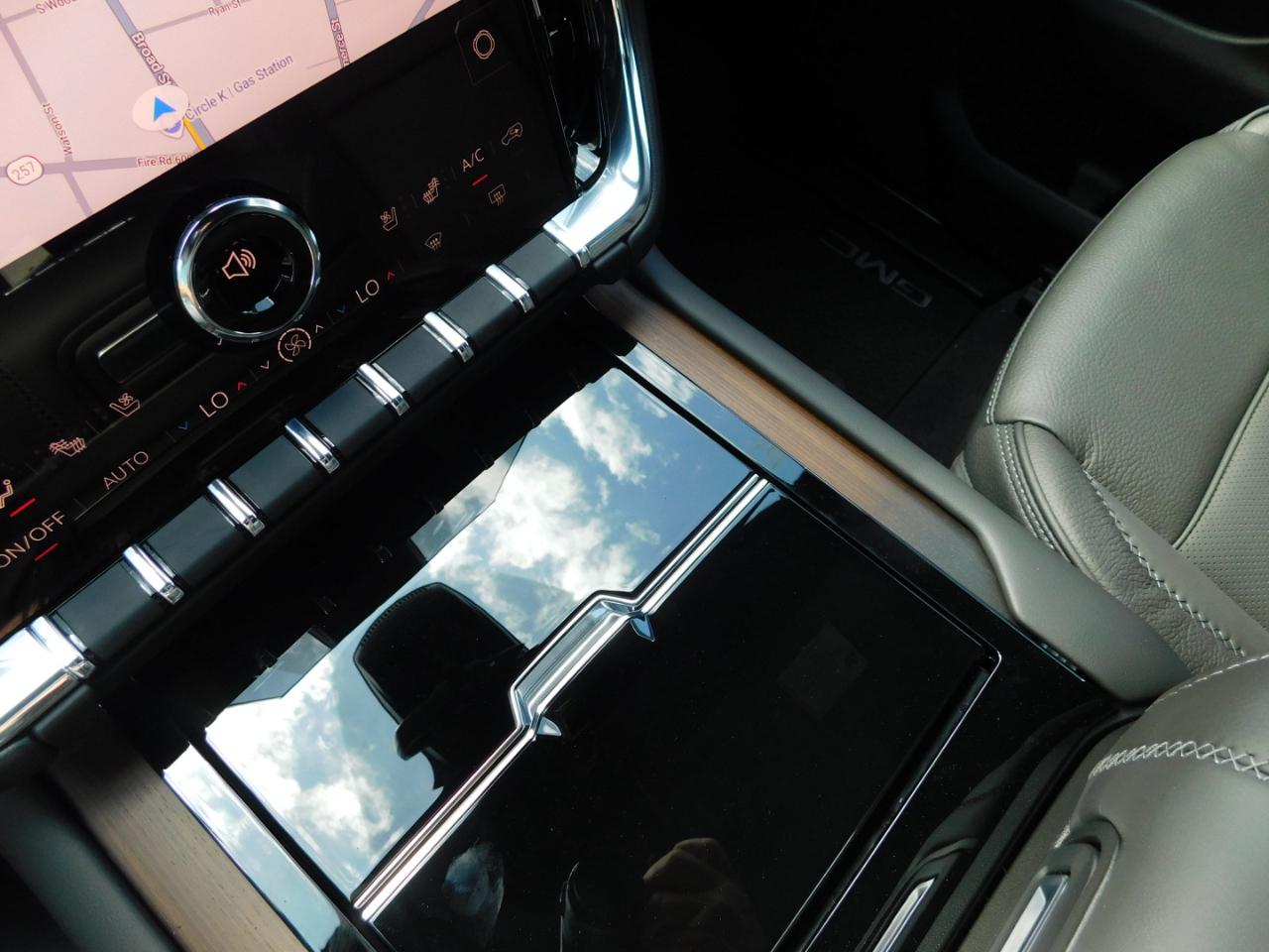 GMC Yukon 2WD 4dr Denali 2026