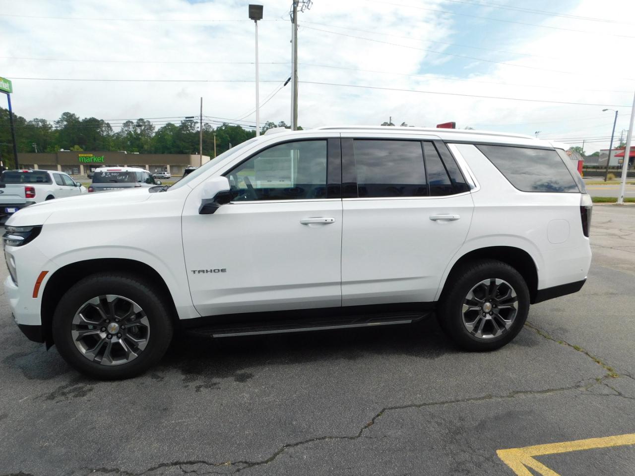 Chevrolet Tahoe 2WD 4dr LT 2026