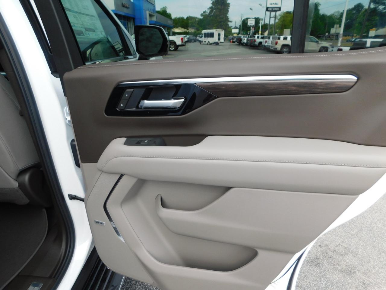 Chevrolet Tahoe 2WD 4dr LT 2026